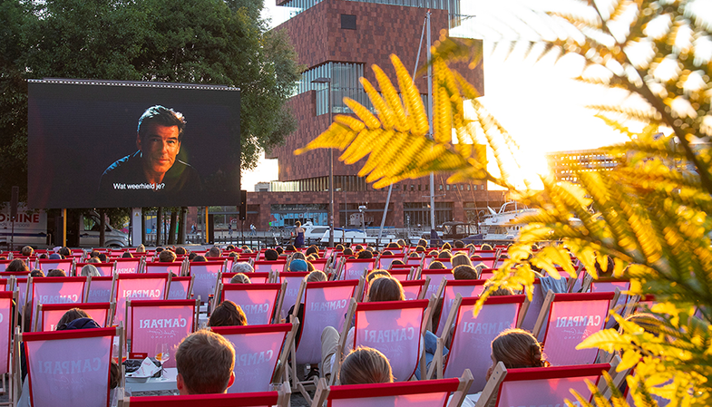Outdoor cinema op het Antwerps Eilandje